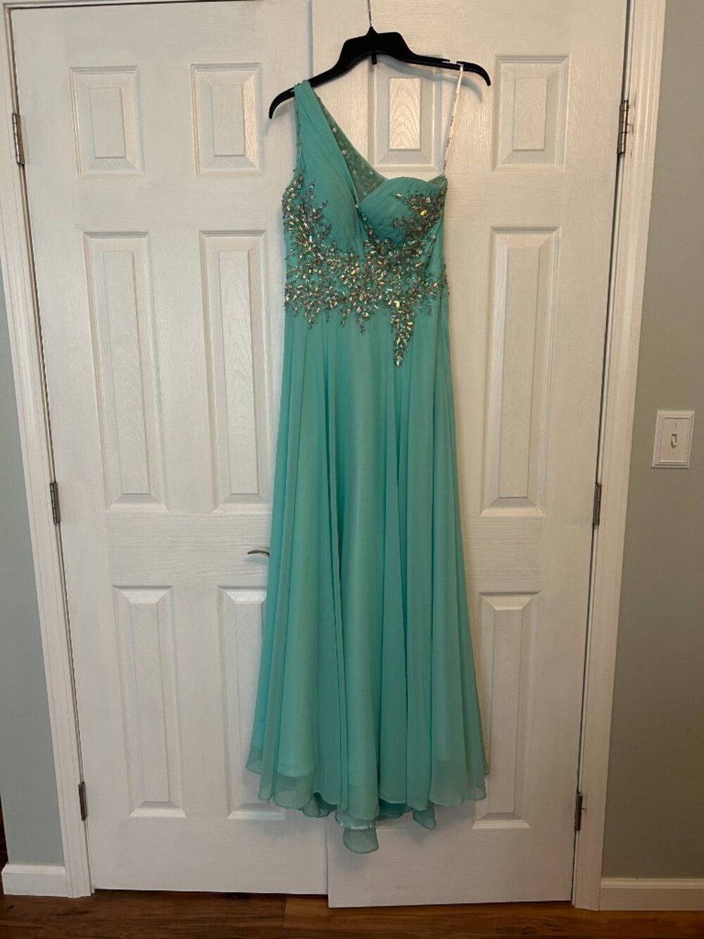 Tiffany Beaded, Aqua Prom Gown Size 8